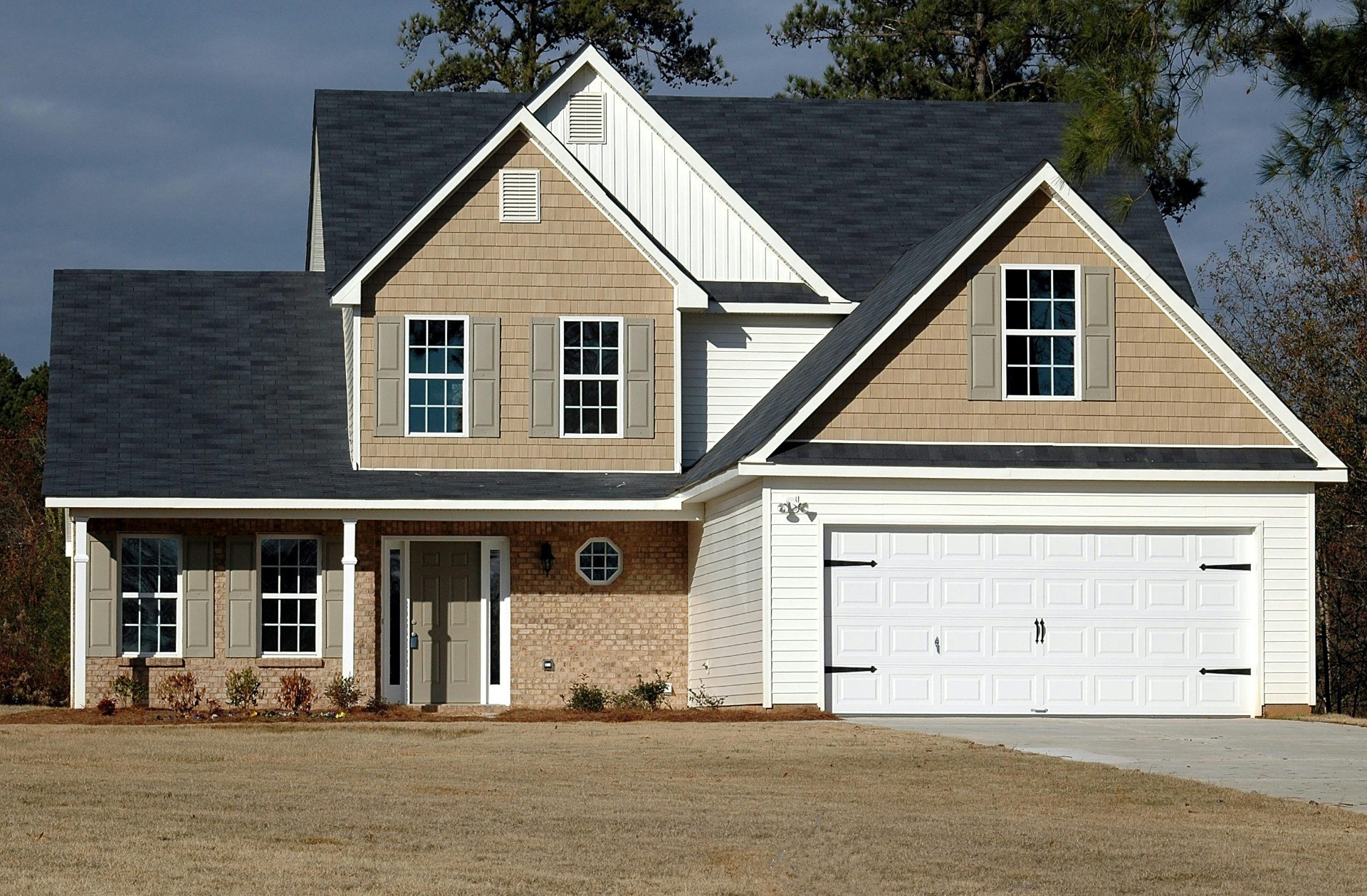 New architectural shingle roof with ridge vent and clean flashing